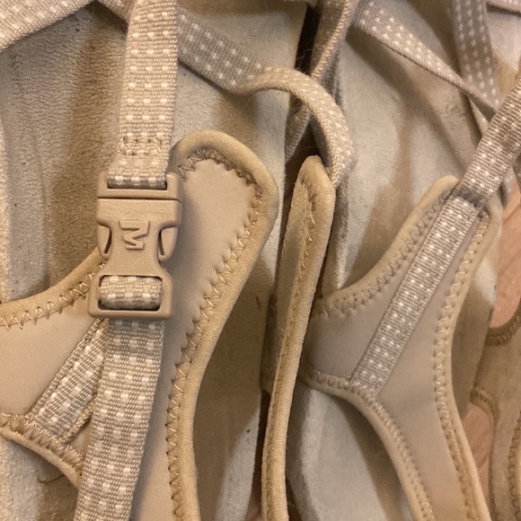 Merrell Woman’s Sandals - Picture 3 of 5